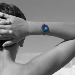 Bracelet Hold Me marine - Un bracelet très affectueux